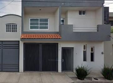 Casa de 3 habitaciones, Zamora · Casa en Venta en C. Abedul, Las Fuentes, Zamora de Hidalgo Mchoacán