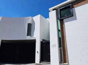 Casa de 3 habitaciones, Saltillo · Residencial Valle de Las Palmas