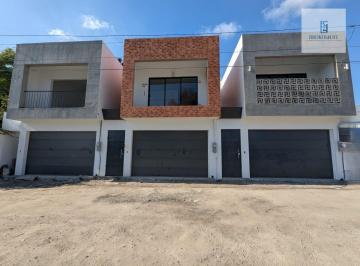 Casa de 3 habitaciones, Tijuana · Casa en Venta en 20 de Noviembre Cerca de Hipódromo y Zona Río