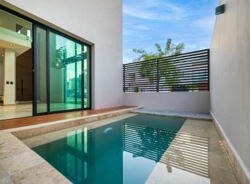 Casa · 250m² · 3 Recámaras · 2 Estacionamientos · Renta Casa 3 Rec. Residencial Arbolada