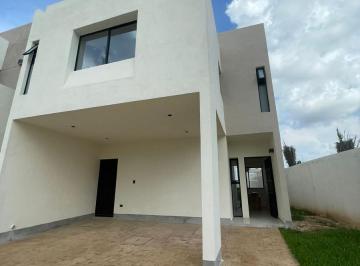 Casa · 140m² · 3 Recámaras · 2 Estacionamientos · Venta Casa 3 Rec. Merida