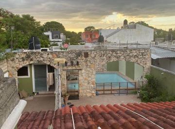 Casa · 301m² · 6 Recámaras · Venta Casa 6 Rec. Merida