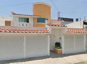 Casa de 4 habitaciones, Querétaro · Venta de Casa en Queretaro
