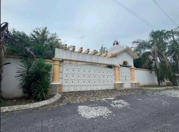 Quinta · 2000m² · 3 Recámaras · Venta de Quinta en Santiago, N. L.