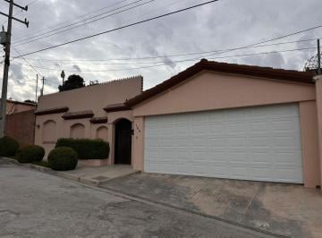 Casa de 3 habitaciones, Saltillo · Casa de un Piso en Venta en El Morillo, Saltillo