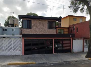 Casa de 3 habitaciones, Coyoacán · Excelente y Hermosa Casa en Rosa Zaragoza, Coapa, Coyoacán, Cdmx.