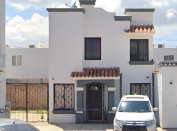 Casa de 4 habitaciones, Ahome · Casa en Venta en Col. Paseo D Las Aves, Los Mochis, Sinaloa