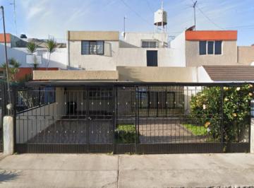 Casa de 4 habitaciones, Guadalajara · Venta de Casa Encalle Bruno Morenofracc. Jardines Alcaldeguadalajara Cp 44289 |jalisco
