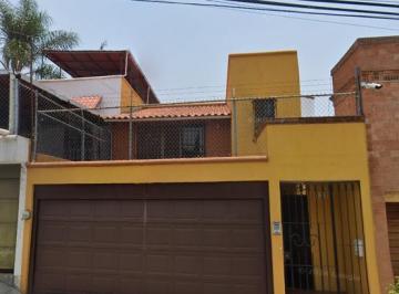 Casa de 3 habitaciones, Morelia · Casa en Venta en Ampliacion Balcones Desanta Maria, Morelia, Michoacan