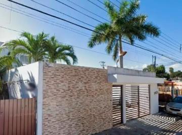 Casa de 4 habitaciones, Benito Juárez · Casa en Venta en Supermanzana 27, Benito Juarez, Cancun