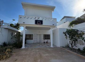 Casa de 3 habitaciones, Progreso · Casa en Chelem Para Remodelar 3ra Fila