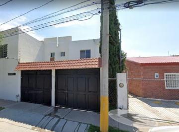 Casa de 3 habitaciones, León · Venta de Casa en Av Oxígenofracc. El Condado Plusleón C. P. 37218 | Guanajuato