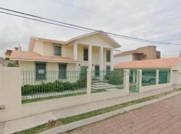 Casa de 6 habitaciones, Querétaro · Venta de Casa en Queretaro, Queretaro.