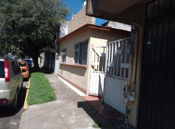 Casa · 101m² · 3 Recámaras · Casa en Venta en Pilares. Excelente Para Cualquier Negocio