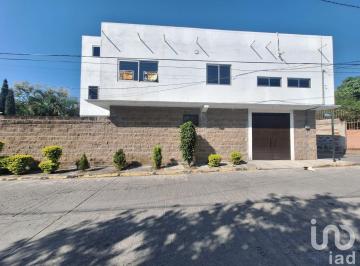 Casa · 150m² · 3 Recámaras · 2 Estacionamientos · Vendo Casa en Xochitepec