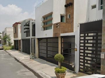 Casa de 3 habitaciones, Monterrey · Venta de Casa en Fraccionamiento Elite 7o, Monterrey, Nuevo Leo