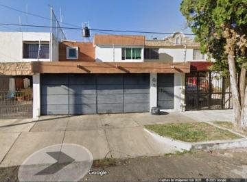 Casa de 3 habitaciones, Zapopan · Venta de Casa en Fraccionamiento Prados Vallarta, Zapopan, Jalisco