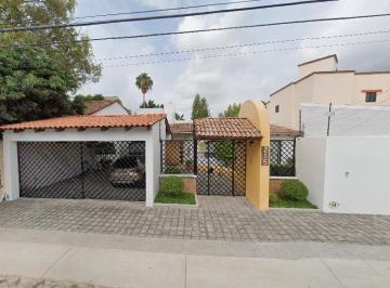 Casa de 4 habitaciones, Querétaro · Fraccionamiento Jurica