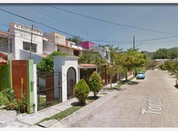 Casa de 3 habitaciones, Puerto Vallarta · Casa en Venta en Fracc. Las Aralias, Puerto Vallarta, Jalisco