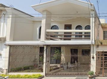 Casa de 4 habitaciones, Monterrey · Venta de Casa en Grulla, Valle Verde, Monterrey, N. L.