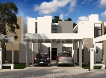 Casa · 165m² · 4 Recámaras · 2 Estacionamientos · Casa en Venta en Conkal, Yucatán