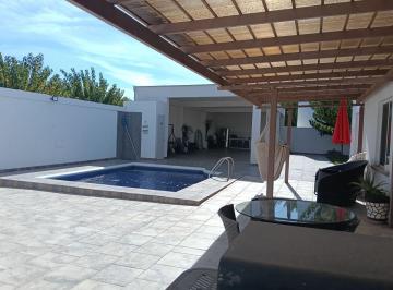 Casa de 3 habitaciones, Aldama · Casa en Venta con Alberca y Jardín Terraza de Una Planta en Leones Residencial I Etapa Chihuahua
