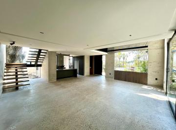 Casa · 288m² · 3 Recámaras · 2 Estacionamientos · Casa en Fraccionamiento Jardines de Acapatzingo