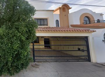 Casa de 4 habitaciones, Hermosillo · Venta de Casa en Av Provincia Albacete Los Portales, Hermosillo, Sonora