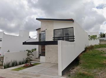 Casa de 4 habitaciones, Querétaro · Casa en Venta en Fracc Cumbres El Lago, Juriquilla, Queretaro