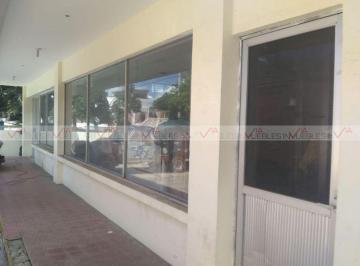 Local comercial · 400m² · 7 Estacionamientos · Local Comercial en Renta en Constitución
