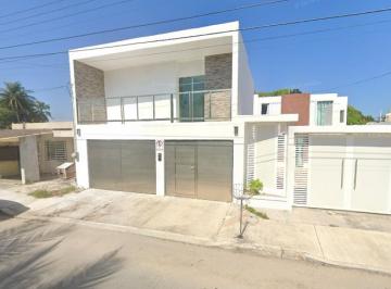 Casa de 4 habitaciones, Othón P. Blanco · Casa en Venta en Col. Centro, Chetumal, Quintana Roo