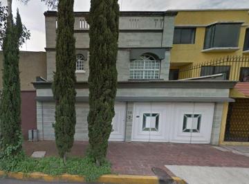 Casa de 6 habitaciones, Coyoacán · Casa en Venta en Colonia Paseos de Taxqueña Ciudad de Mexico