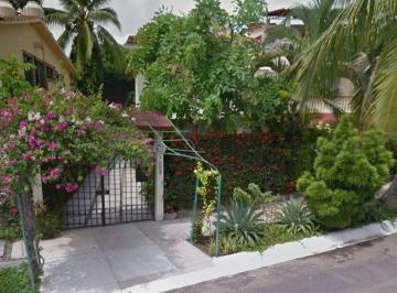 Casa de 5 habitaciones, Zihuatanejo de Azueta · Casa en Venta en Colonia Pelicanos Ixtapa Zihuatanejo Guerrero