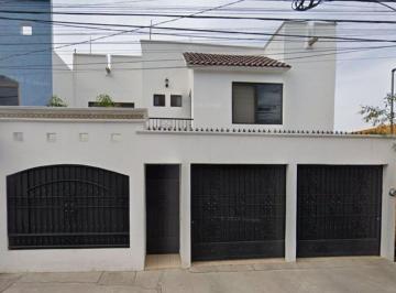 Casa de 4 habitaciones, Aguascalientes · Casa en Venta en Fracc. Montebello, Aguascalientes.