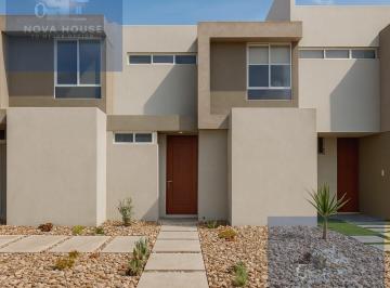 Casa · 88m² · 3 Recámaras · 2 Estacionamientos · Casa en Zákia, El Marqués