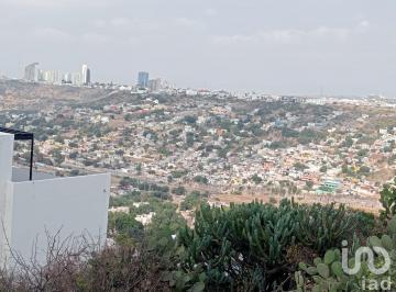 Terreno / Lote · 1488m² · Terreno en Venta en Santiago Querétaro Uso de Suelo Plurifamiliar