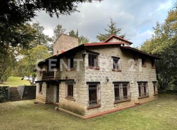 Casa · 352m² · 4 Recámaras · 10 Estacionamientos · Casa en Venta en Santo Tomás Ajusco, Tlalpan, Cdmx
