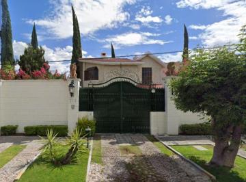 Casa de 7 habitaciones, Aguascalientes · Casa en Venta en La Herradura, Aguascalientes.