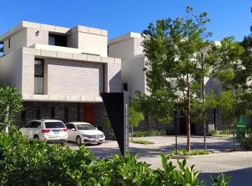 Casa de 3 habitaciones, Querétaro · Casa en Venta Altos Juriquilla Privada Quiana Querétaro Negociable