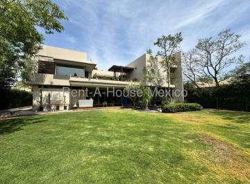Casa de 4 habitaciones, Querétaro · Casa en Venta en El Campanario Kh