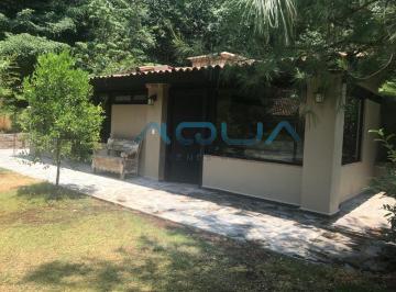 Casa de 4 habitaciones, Valle de Bravo · Casa en Venta en Avandaro