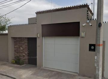 Casa de 4 habitaciones, Monclova · Casa en Venta en Monclova, Coahuila.