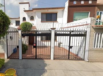 Casa de 3 habitaciones, Nezahualcóyotl · Venta de Casa en Valle de Aragon