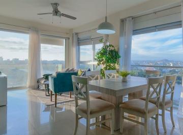 Departamento de 2 habitaciones, Mazatlán · Departamento en Venta Malecón Mazatlán, Oportunidad