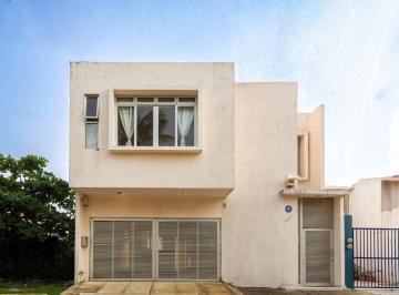 Casa de 3 habitaciones, Coatzacoalcos · Casa en Venta, Col. María de La Piedad, Coatzacoalcos, Veracruz.