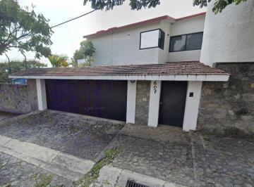 Casa de 5 habitaciones, Cuernavaca · Venta de Casa en Cuernavaca, Morelos.