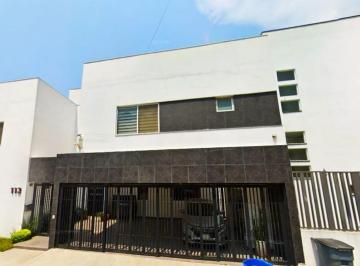 Casa de 4 habitaciones, Monterrey · Venta de Casa en Calle Ambarcolonia Colinas de Las Cumbres 1 Sectormonterrey Nuevo Leon