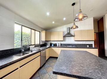 f1c222e07a8a0e3bc0612a22b6ad6c85319d453def962a4079ea98316542320b · Casa en Venta en Bosque de Las Lomas