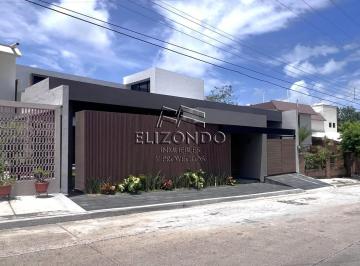 Casa · 406m² · 3 Recámaras · 3 Estacionamientos · Casa en Venta, Fracc. Petrolera Chairel, $16'800,000