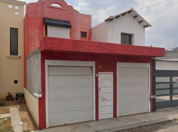 Casa de 2 habitaciones, Morelia · Venta de Casa en Morelia, Michoacan.